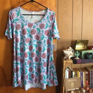 New without tags Floral LuLaRoe Perfect Tee